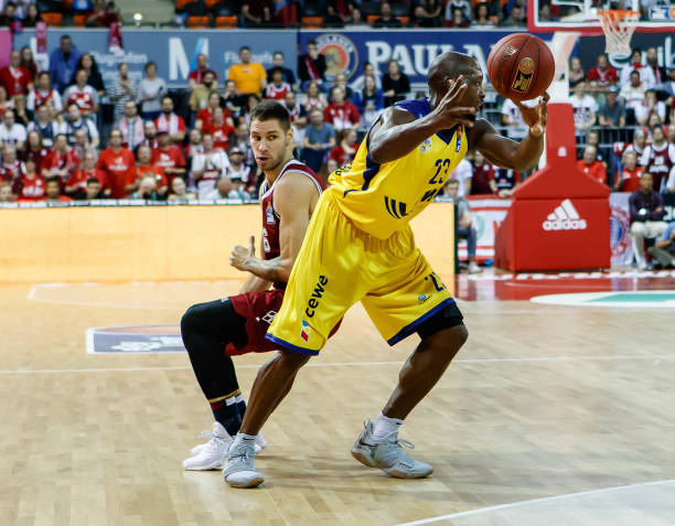 药效已无药厂现状：德国杯负德丙队+欧冠0-5出局+德甲6分劣势.