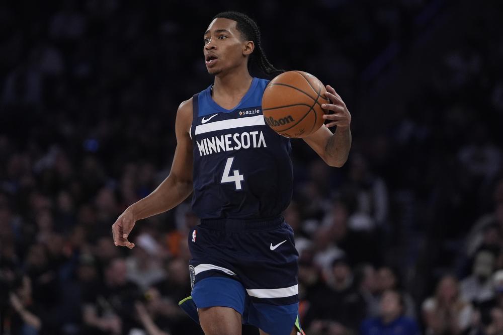 尼亚的东契 尼亚的东契