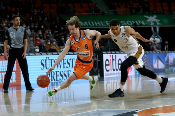 个环节都压 个环节都压