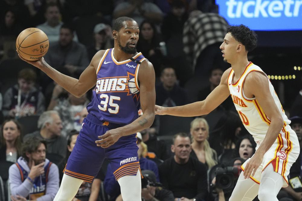 必有进球！伊万此前5次使用442菱形中场2胜2平1负，每场都有进球.